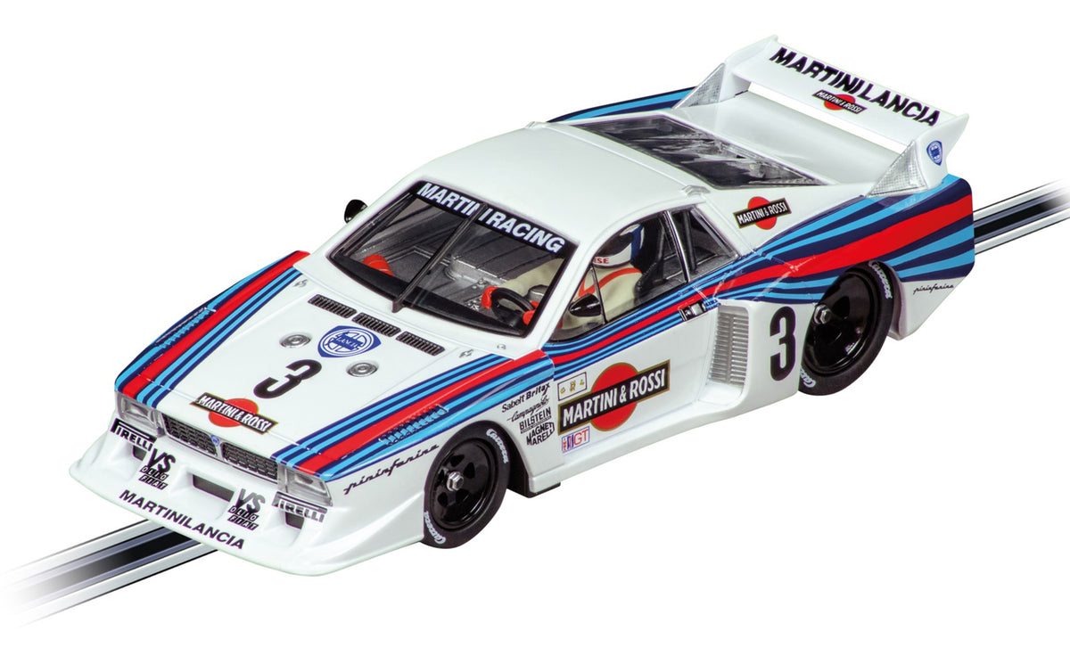 Carrera 20027734 - EVOLUTION Lancia Beta Montecarlo Turbo "Lancia Martini Racing No.3" Daytona 1981 mit Licht